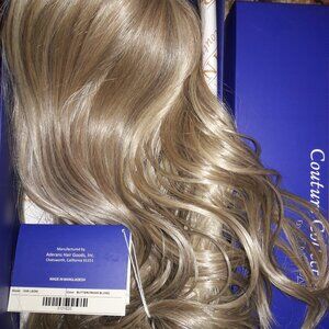 HF Leoni wig - Rene of Paris Alexander Couture collection NWT Buttercream Blonde